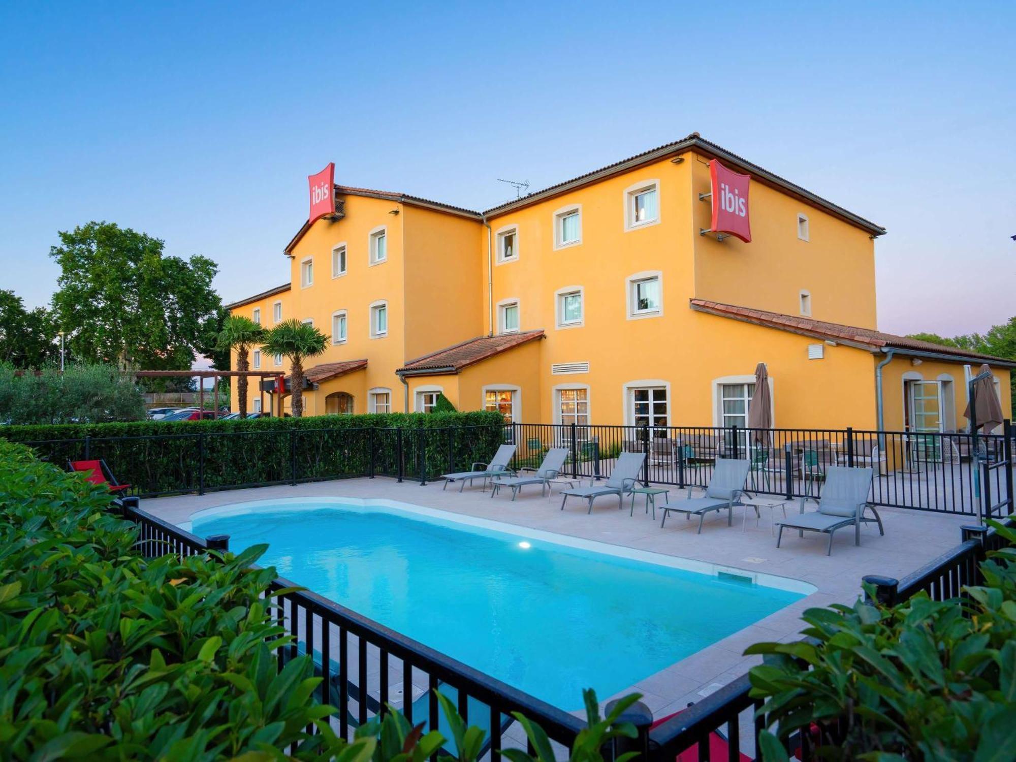 Ibis Manosque Cadarache Hotel Exterior photo